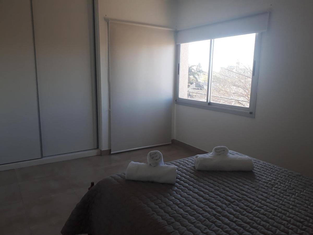 Departamento Alem Apartment Линколн Екстериор снимка