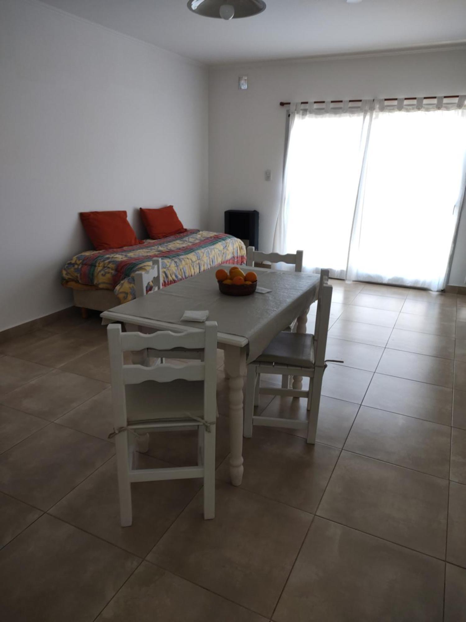 Departamento Alem Apartment Линколн Стая снимка